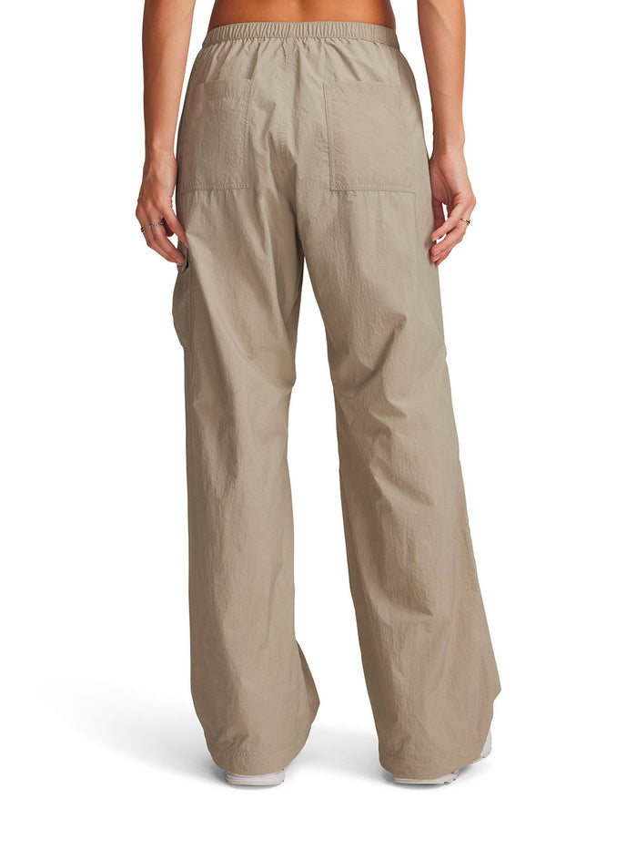 UA Unstoppable Woven Utility café para mujer