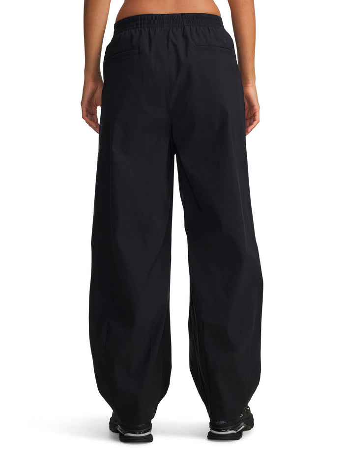 Pantalones Lifestyle para mujer Unstoppable Woven negro Under Armour