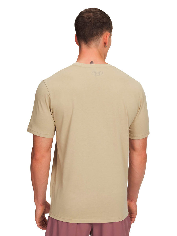 Polera manga corta Lifestyle para Hombre ABC Camo Boxed logo Café Under Armour